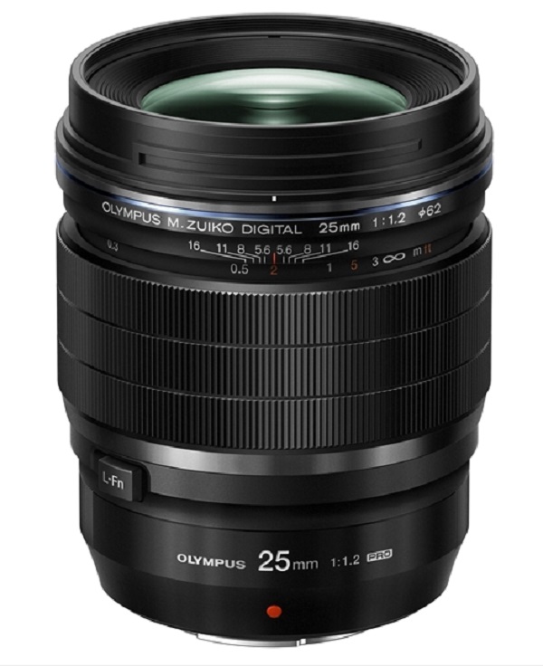 ↑今回借りたM.ZUIKO DIGITAL ED 25ミリF1.2 PRO。実売で13万円を超えるレンズだが、1日3300円で借りられた