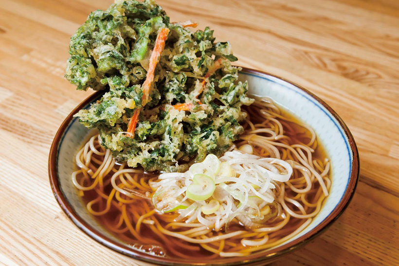 【立ち食いそば】「ミシュランの味」が立ち食い価格!? ぜいたくなつゆ、多彩な天ぷらがうれしい人形町の名店