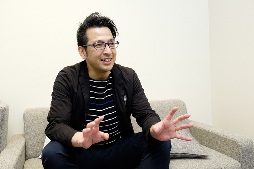 ↑インタビューで「b.g.」の特徴を語っていただいた(株)エンハンラボ 代表取締役社長の座安剛史氏