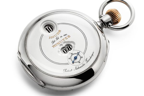 白と青で表現された一世紀半という歴史の重み【SIHH2018/IWC編】