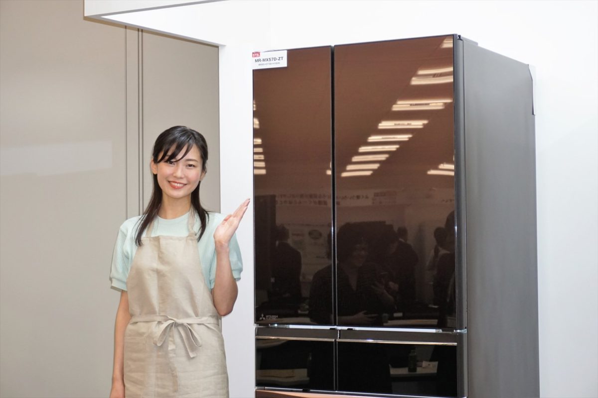 野菜室の場所、選べないから「両方」で! 三菱電機が「真ん中の野菜室」の冷蔵庫を復活