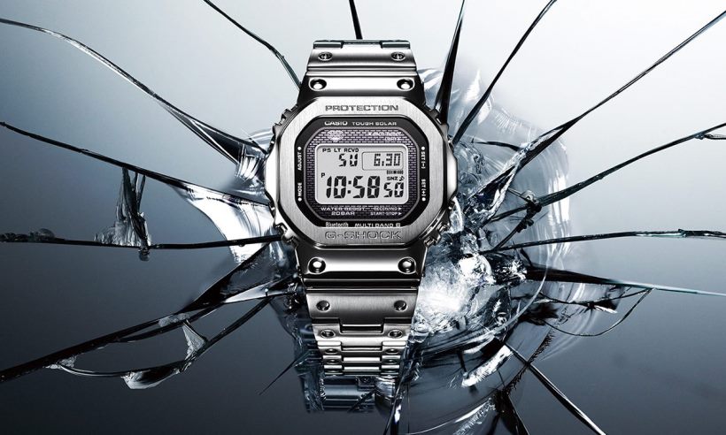 35年目の進化系G-SHOCKは初代から受け継ぐスクエアケースが光り輝くフルメタル仕様！