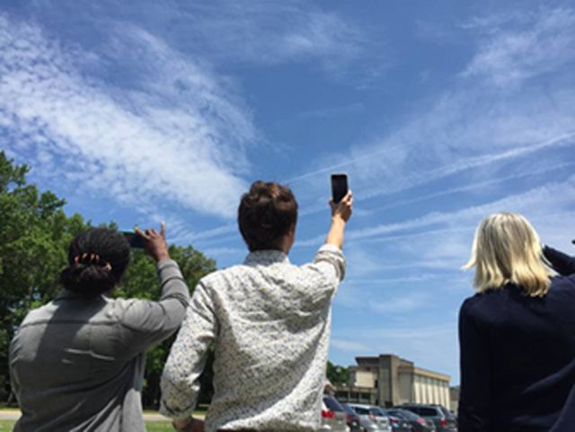 えっ、NASAが雲の写真を募集中？ スマホから送るだけで解析に協力できる