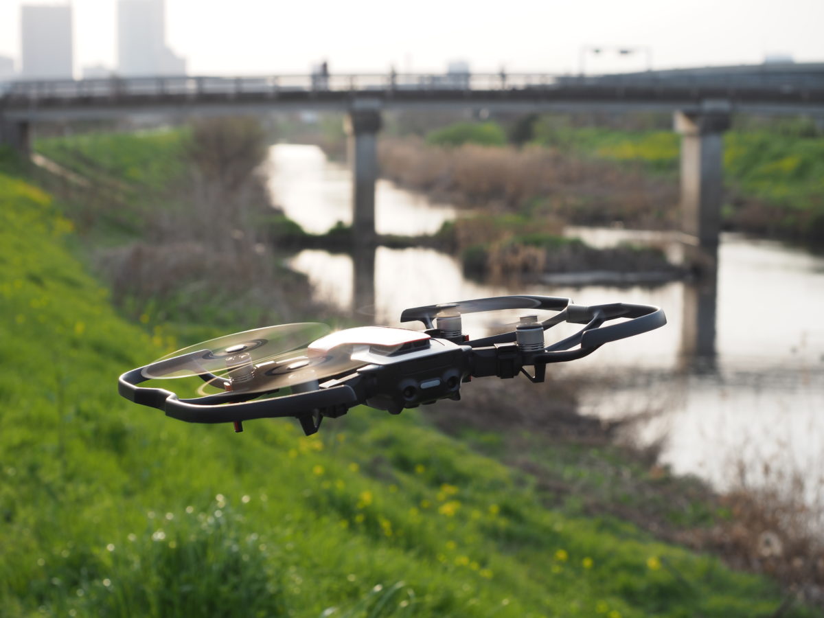 小さくて超安定するドローン「Mavic Air」で遊べ! 空飛ぶ高級カメラと言いたくなる画質に感動するよ