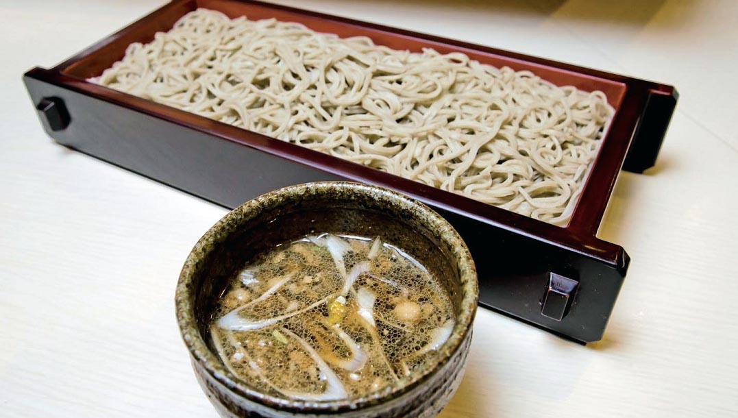 【立ち食いそば】500円台でも味は高級店なみ! 「包丁切りそば」と鴨のつけ汁がクセになる大塚の名店