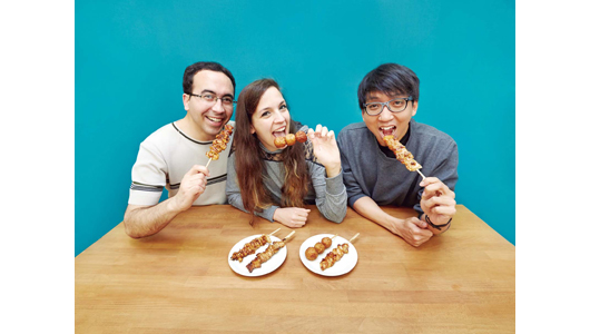 日本の定番食「焼き鳥」は海外の人にどう映る? 人気部位4種を5点満点評価してもらった