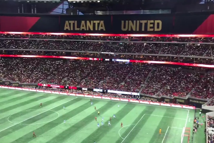 アメリカのサッカーファンも凄い！ 4.5万人の大観衆が見せた“手拍子”が鳥肌モノ