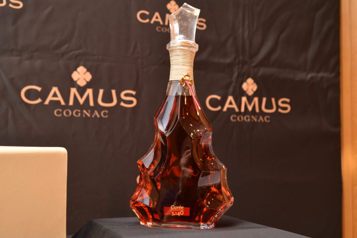 1本65万円!! 飲んで分かった、超高級酒のスゴさとは？