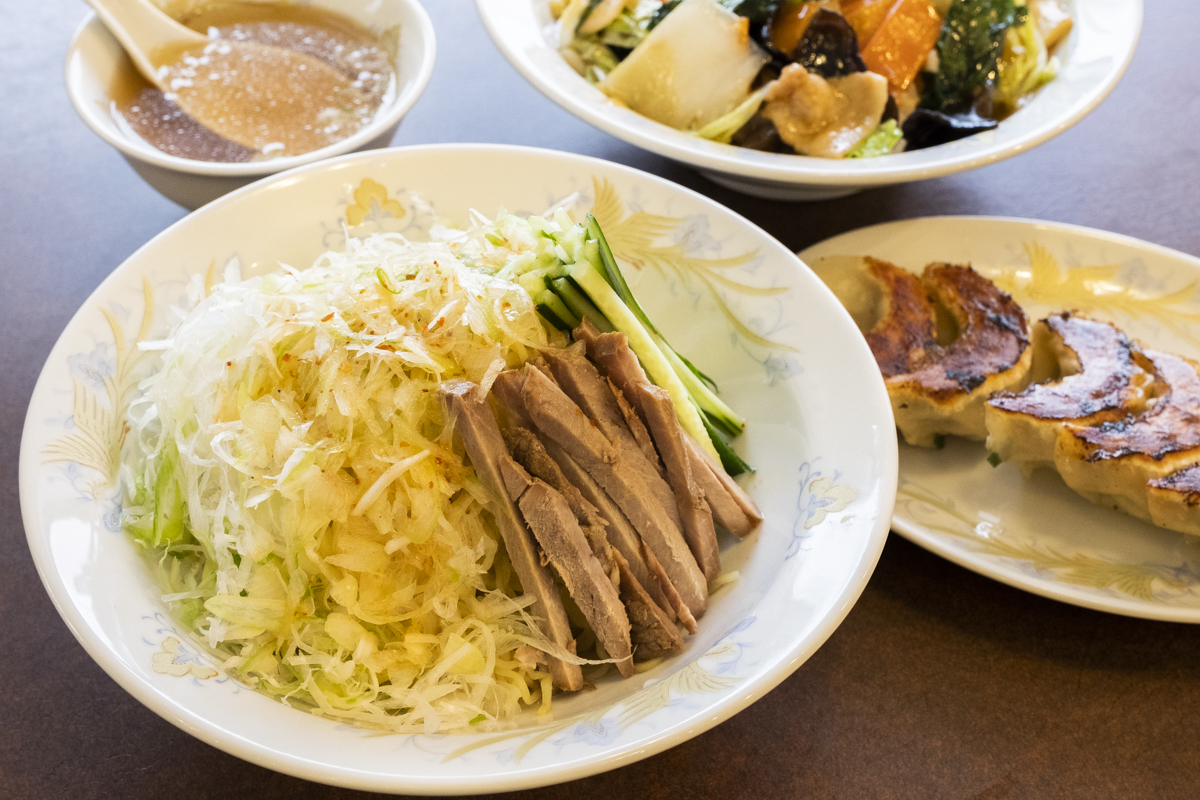 【街中華の名店】池尻大橋「鶏舎」の名物中の名物「冷し葱そば」の季節に。それつまり、禁断症状からの解放だ！