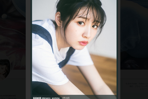 中高生のカリスマ！ 圧倒的な透明感でファンを虜にする現役女子高生モデル・青島妃菜
