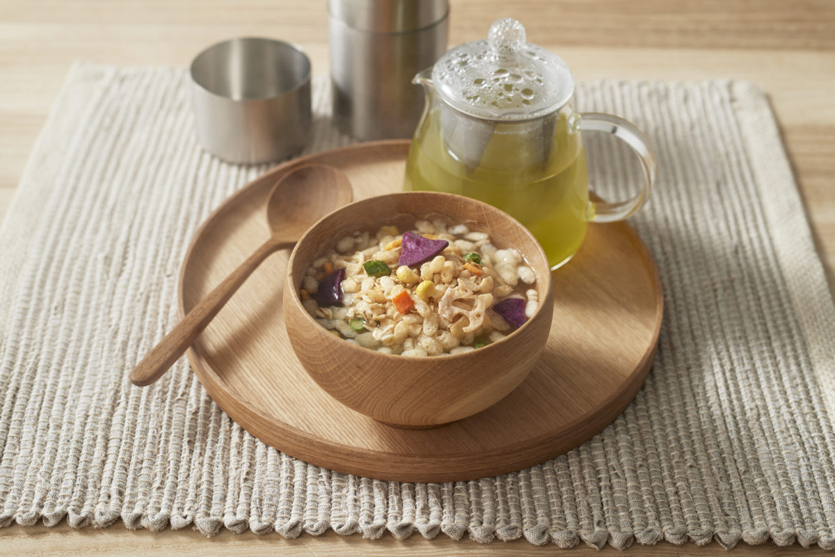 小麦がダメならお米を食べればいいじゃない！「ライスグラノーラ」ならお茶漬けだって楽しめます