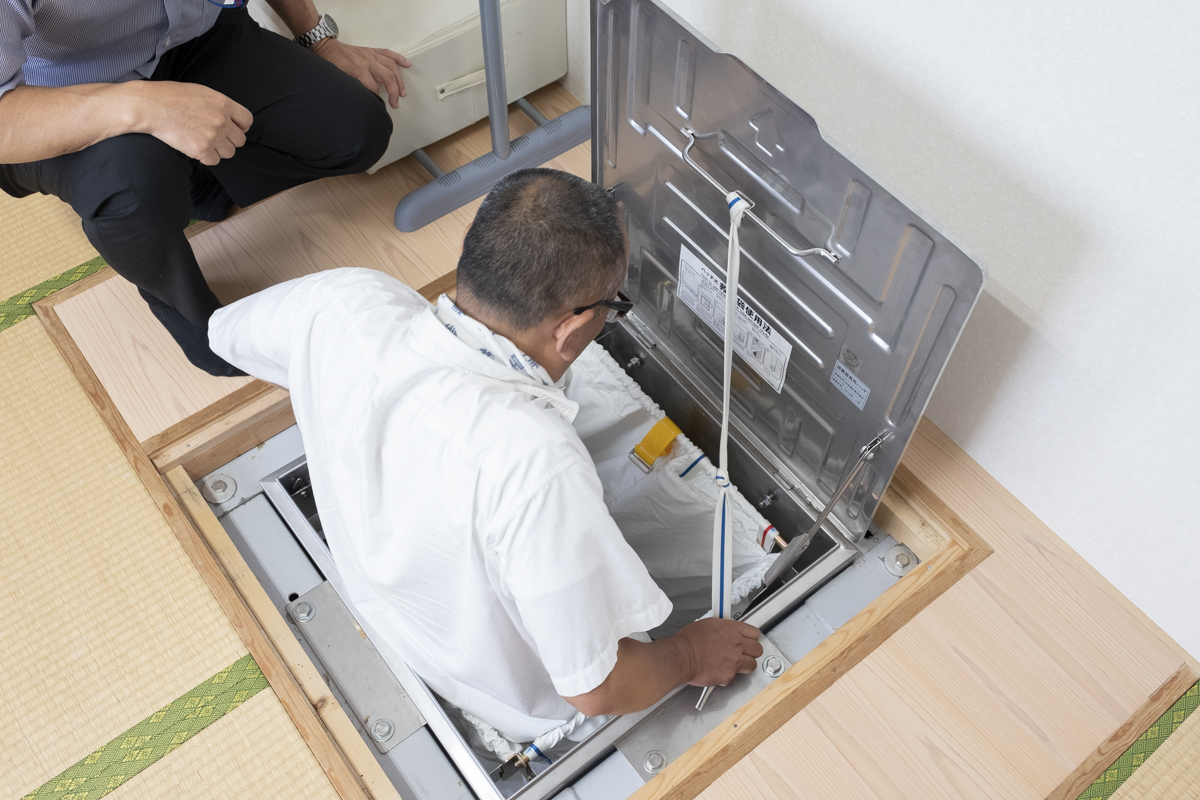 誰でも目にしたことがある避難器具「オリロー」で実際に降りてみた
