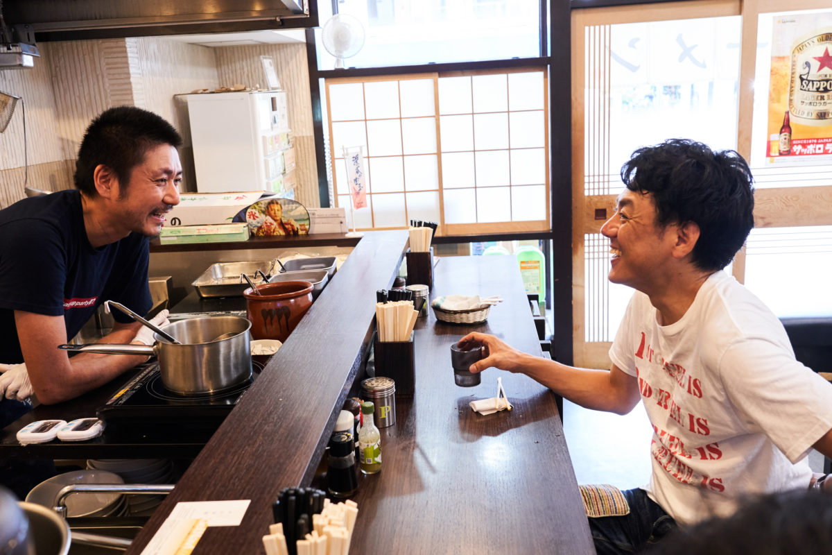 ↑好みの傾向が酷似しているふたり。田中さんのラーメン本「Ra:」が心のバイブルだという今田さんとはあっという間に意気投合、たびたび一緒にのみに行く仲だという