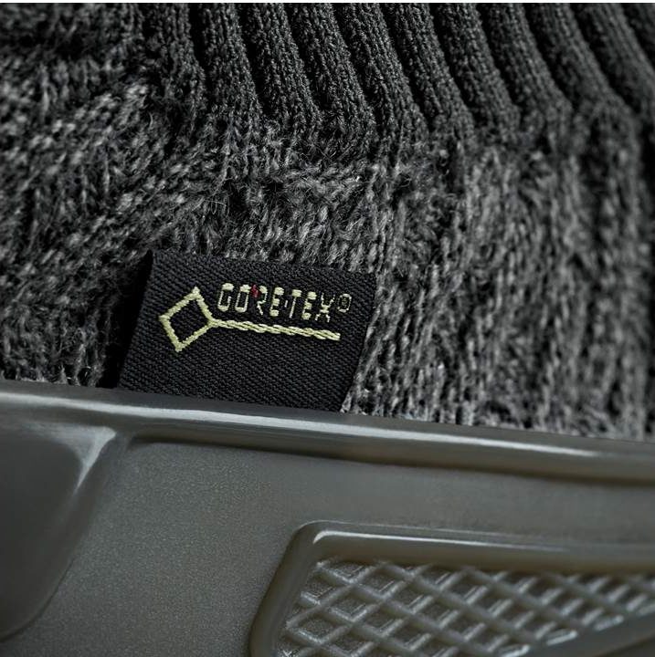 「クラークス×ランドローバー」のコラボレーションによる新コレクション「LIFE. LIMITLESS」始動！