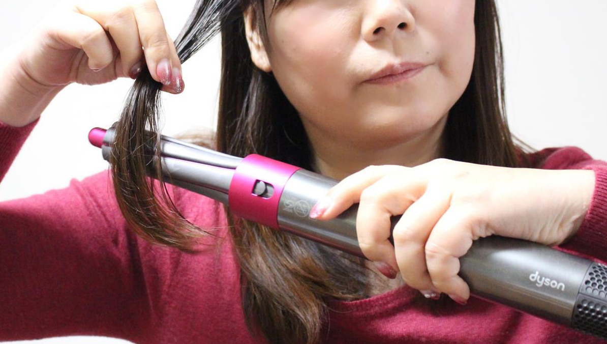 「髪を巻く＝傷める」常識を破壊! 6万円の「Dyson Airwrap スタイラー」自宅レビューで知る存在意義