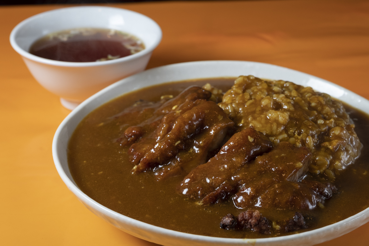 【街中華の名店】チャーハン+カツ+カレー。大衆美食のドリームチームは錦糸町の「生駒」にあり！