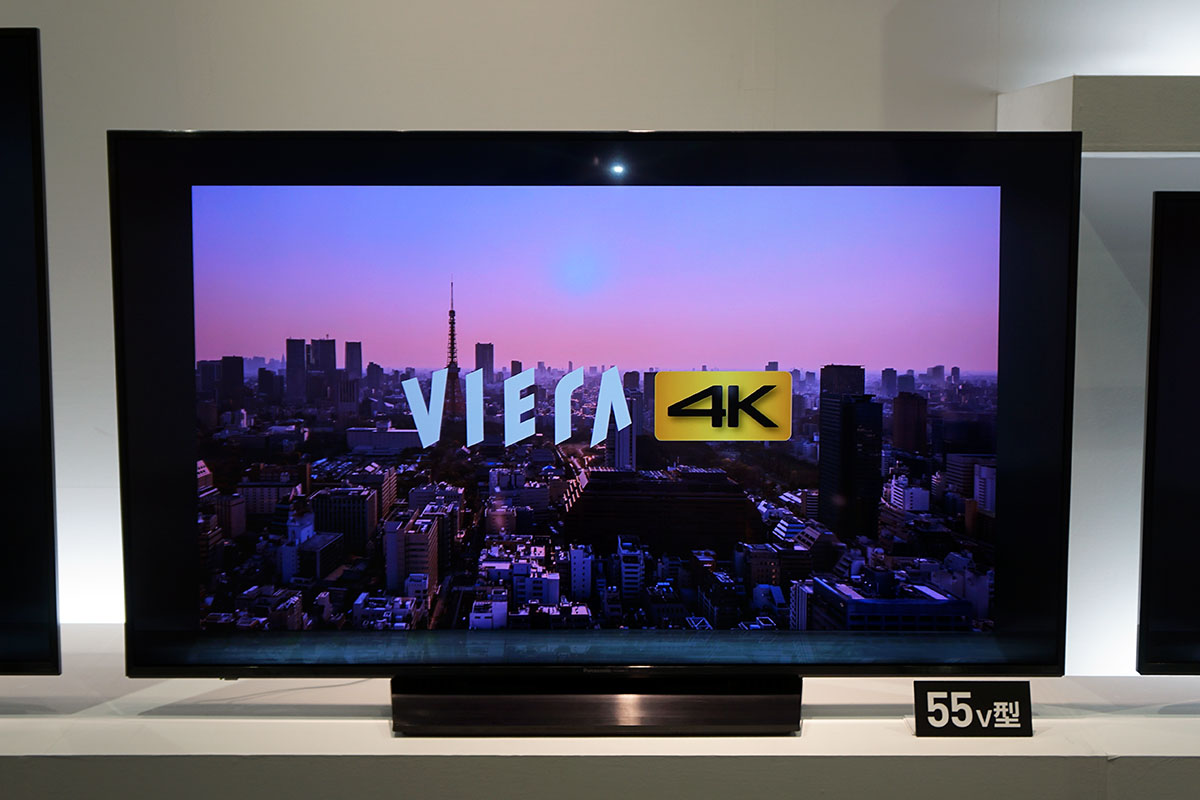パナソニックからも4Kチューナー内蔵モデルが登場! 転倒防止スタンドを備えた4Kビエラ「GX850」