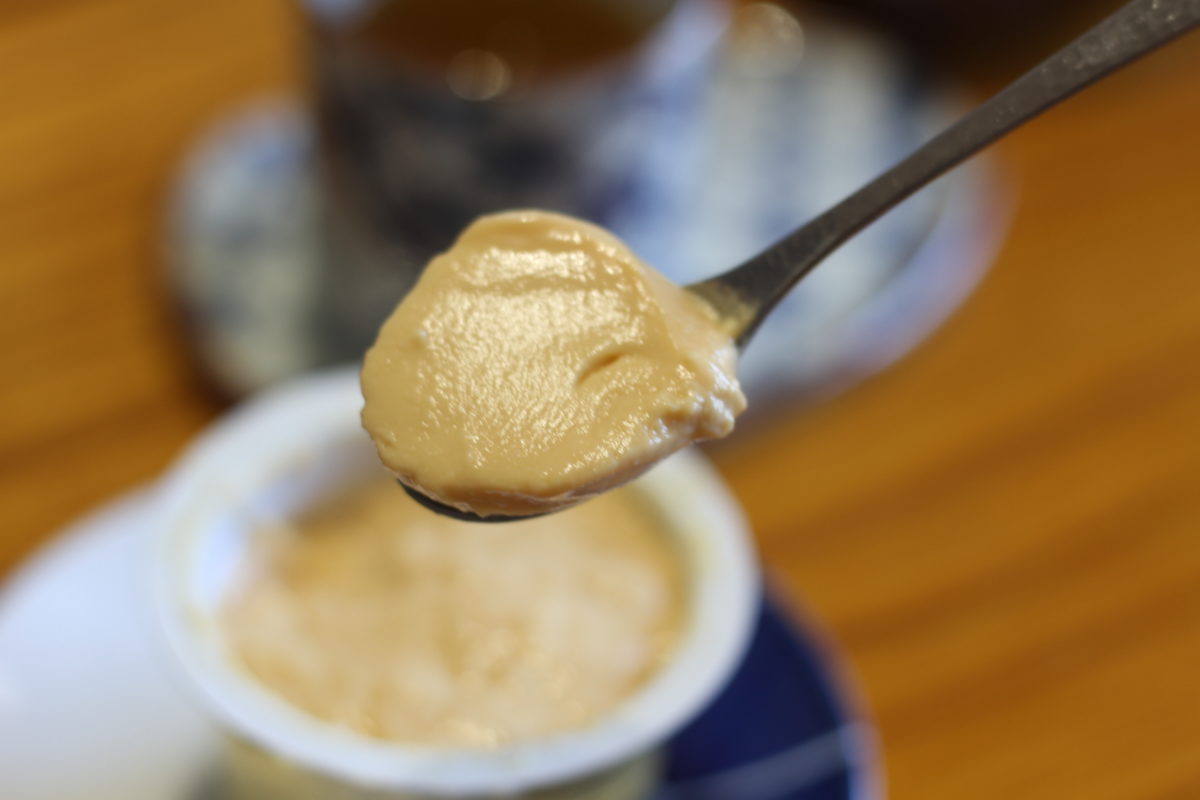 「プリンの原体験」を呼び起こす! 約200円のカルディ「こだわりプリン」食べ比べ