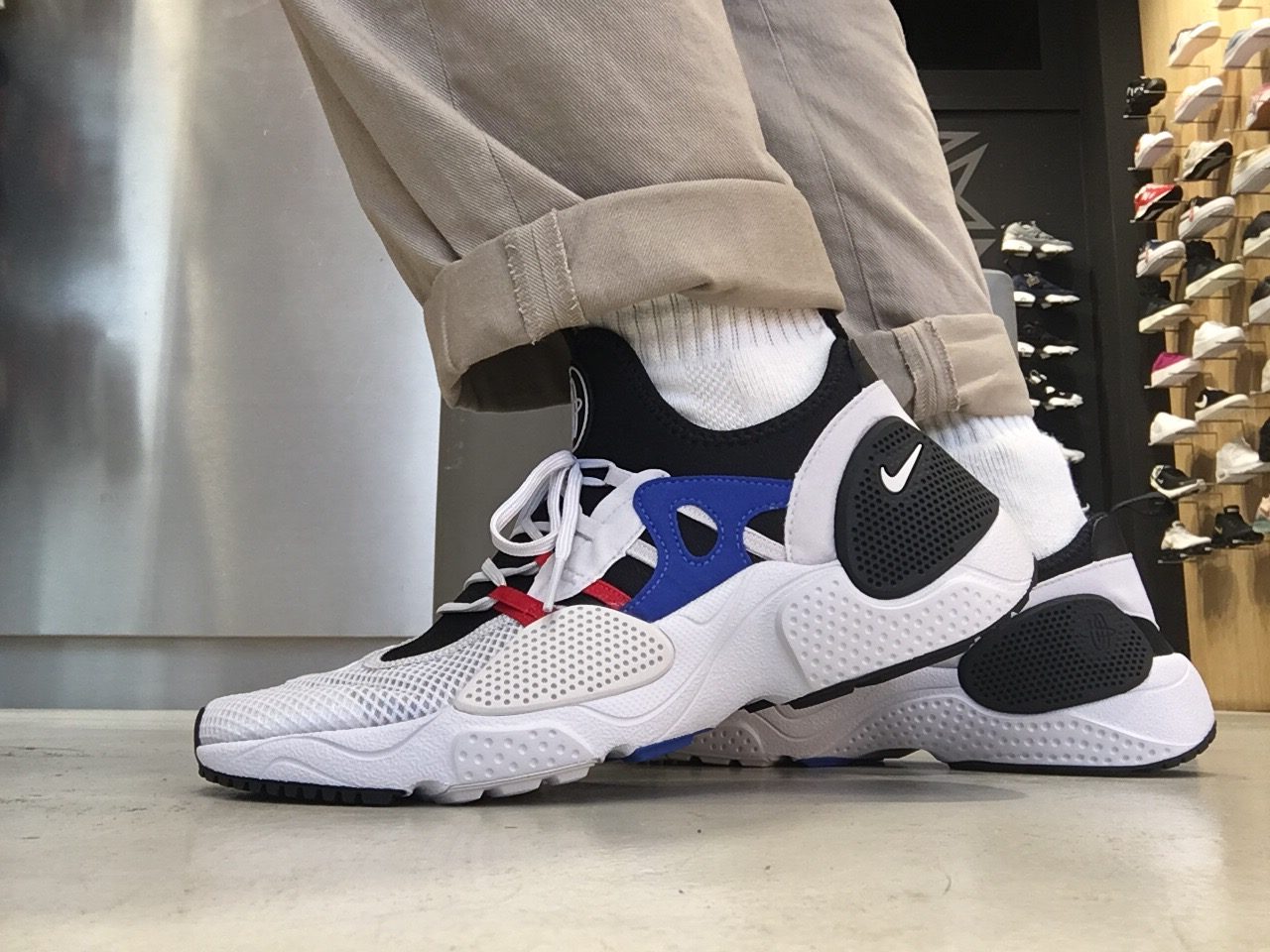 Nike HUARACHE E.D.G.E TXT28センチ　ハラチ 国内11月29日発売予定】ナイキ ハラチ エッジ TXT 全2色