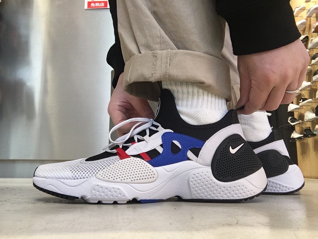 Nike Huarache Edge Hyper Adapt ナイキ ハラチ エッジ ナイキの「新旧」が融合したレトロフューチャースニーカー「NIKE