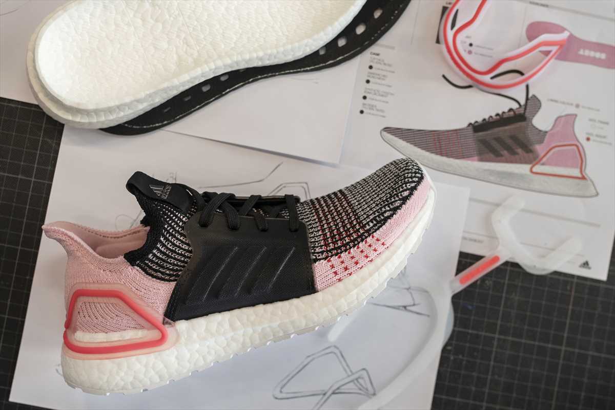 アディダス至高の一足にエレガントな新色! 美しく快適な走りを叶える「ULTRABOOST 19 BAT ORCHID」