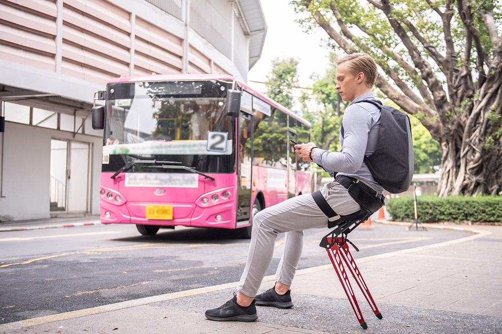 未来を感じる！ いつでもどこでも座ることができるウェアラブル外骨格とは？