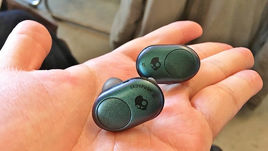 「低音好き」に素直にオススメ! スカルキャンディ初の完全ワイヤレスイヤホン「Push」