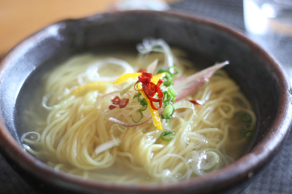 1位はスープがウマすぎ「完飲」確実! カルディ200円以下「魚介系インスタントラーメン」ランキング