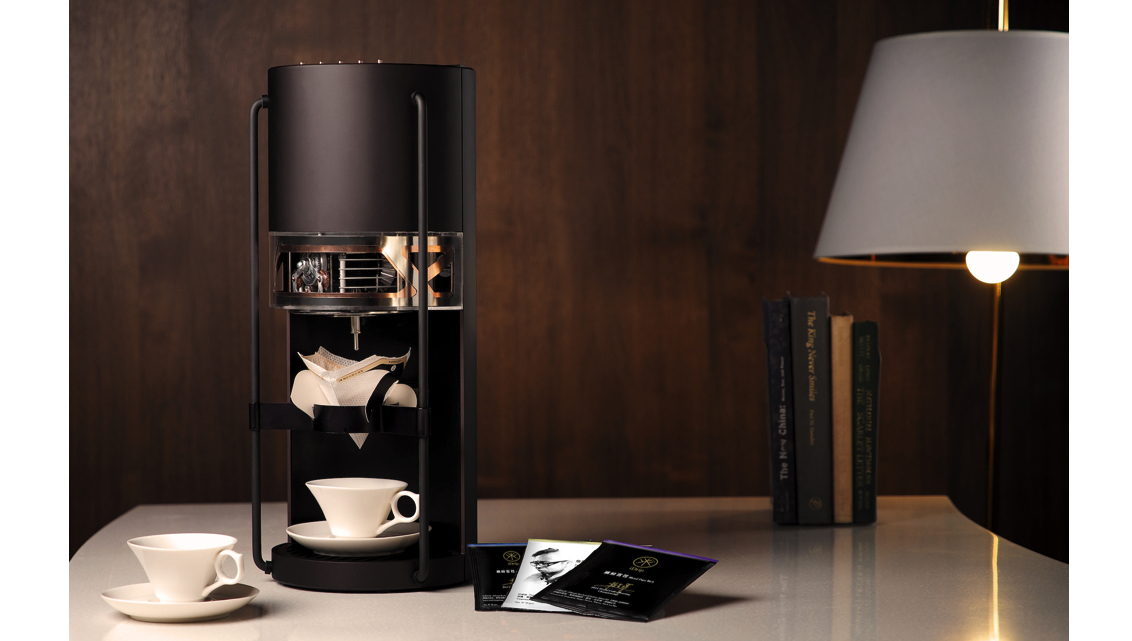 自宅にバリスタ世界一を呼んだも同然!? バーコードでプロの淹れ方を再現するIoTコーヒーメーカー