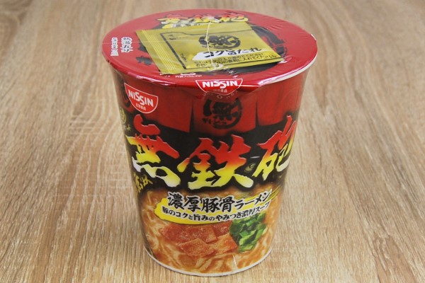 京都の名店の味が自宅で味わえる！ 日清食品「無鉄砲濃厚豚骨ラーメン」