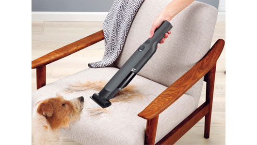 掃除機なのにオシャレなオブジェっぽい!? いま、ハンディクリーナーは「ボトル形状」がトレンディ