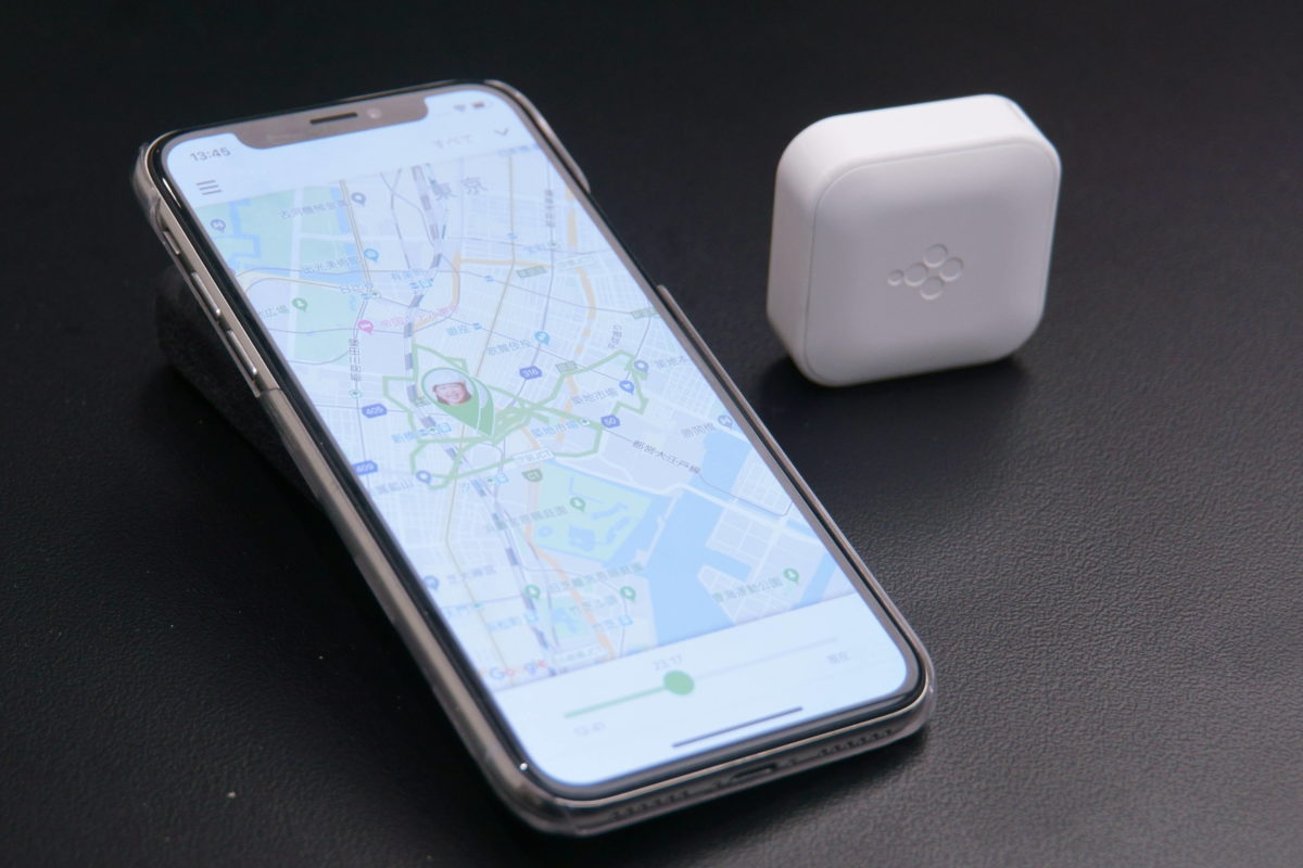 子を案ずるお母様、これは手軽で安心です! 買い切り型の見守りデバイス「FamilyDot」