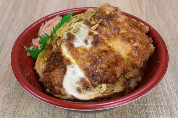 鳴っているお腹に“喝”を入れよう！ ガツガツかき込めるオリジン弁当の「かつ丼」