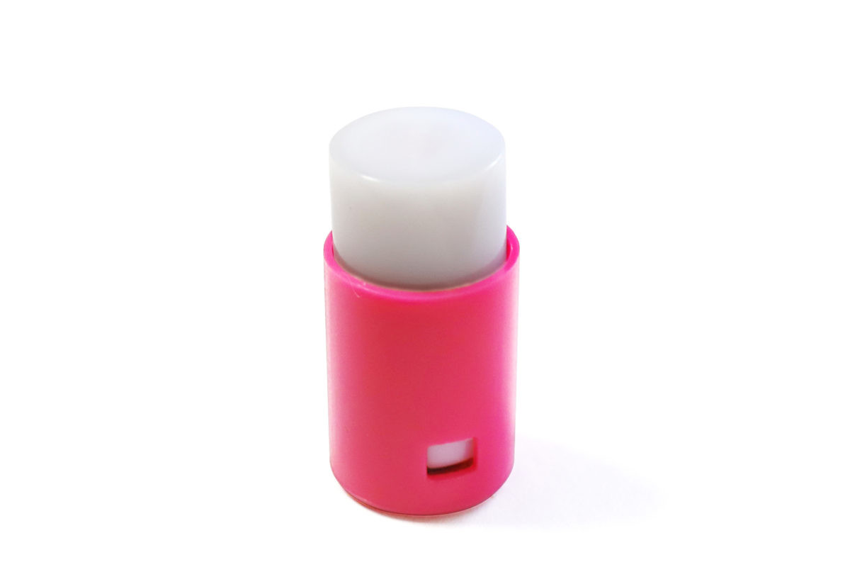 ↑Dreams(ドリームズ)「Push Mag Light(プッシュマグライト)」380円+税(要・LR41電池2個)※同型で画鋲タイプもあるので、購入時には要注意