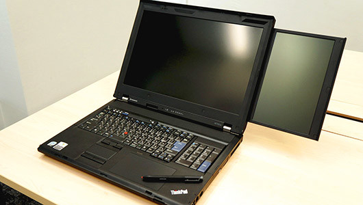 【ThinkPadクロニクル】ThinkPad最凶のモンスターマシンと呼ばれた「W700DS」