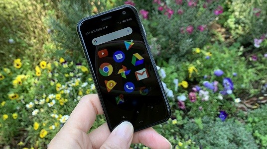 ウォッチだと小さくて厳しい…けど3.3インチスマホ「Palm Phone」ならできた「ありがたいコト」