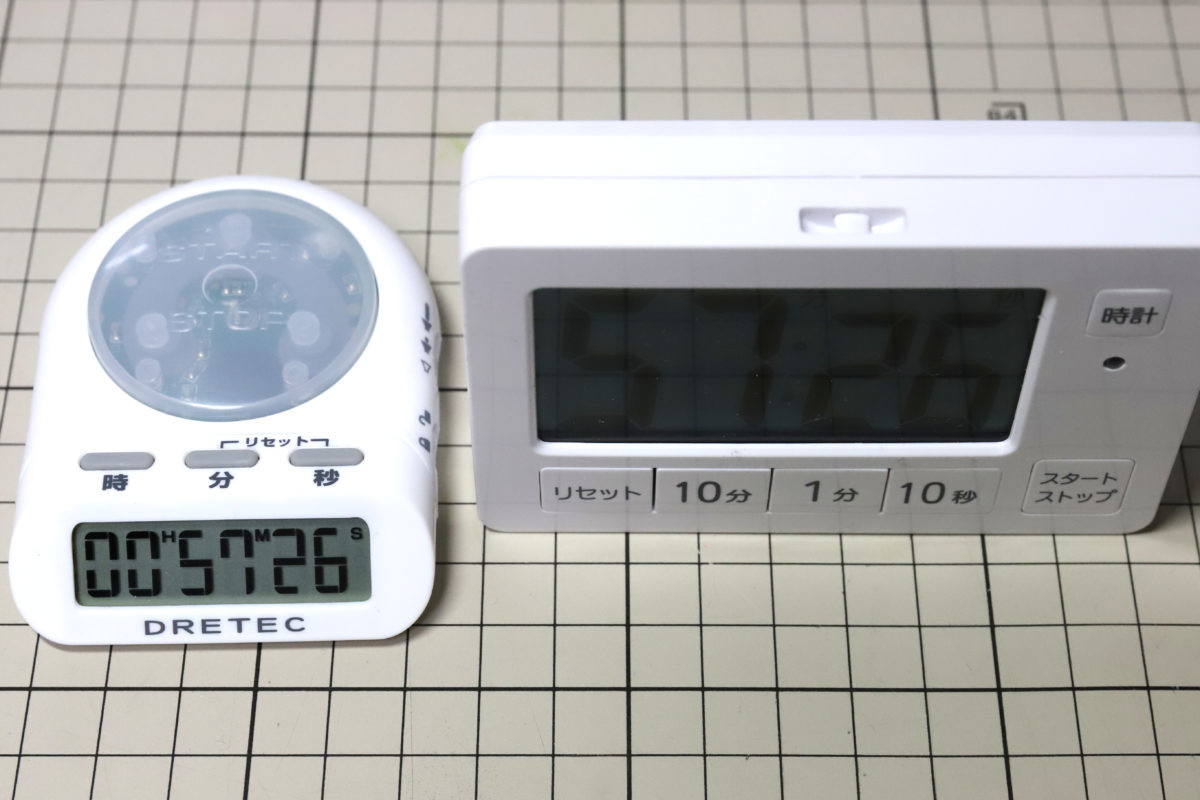 ↑基本的にタイマーをナナメから見下ろすことになるので、影にならず液晶が視認できるのはありがたい