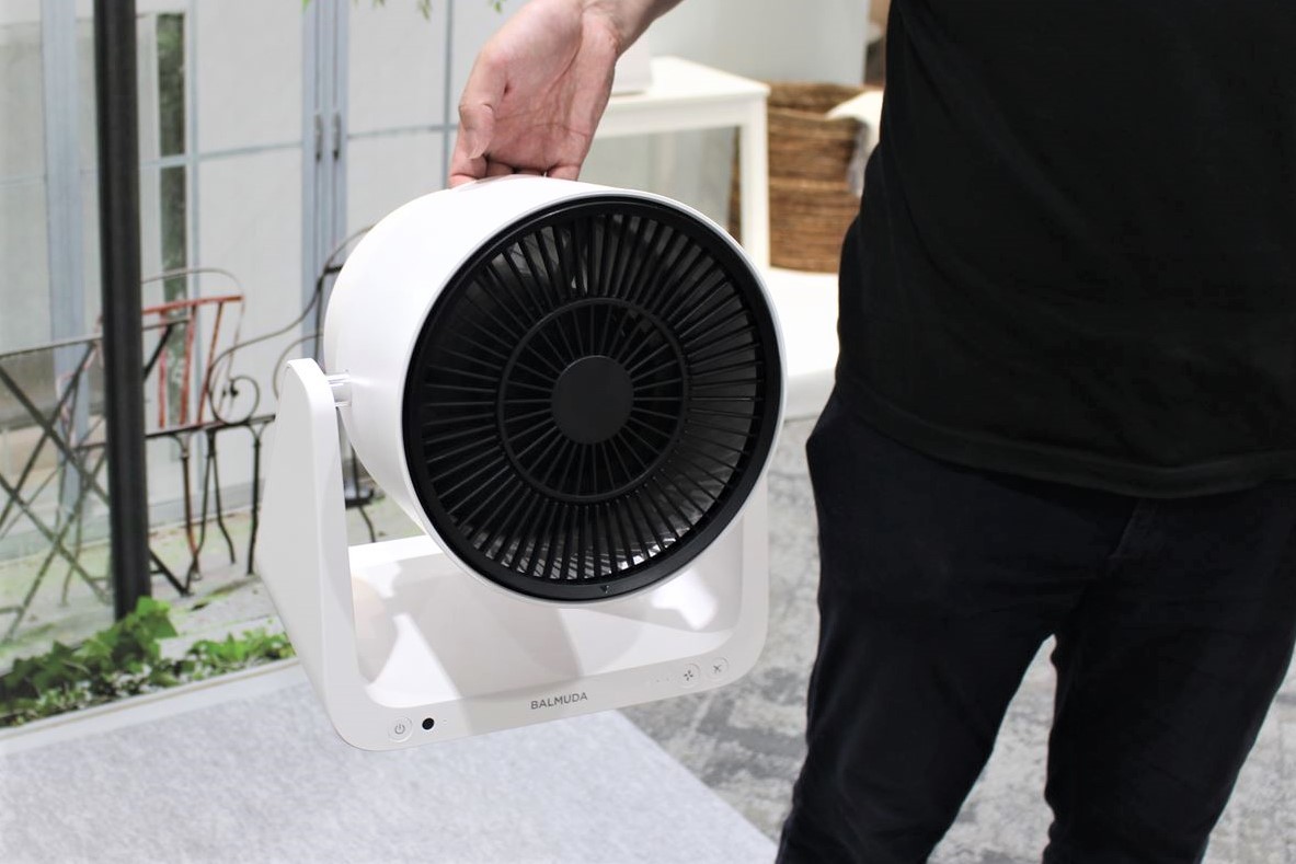 あの家電芸人との絆も明らかに! バルミューダ社長が語るコンパクトサーキュレーター「GreenFan C2」開発秘話
