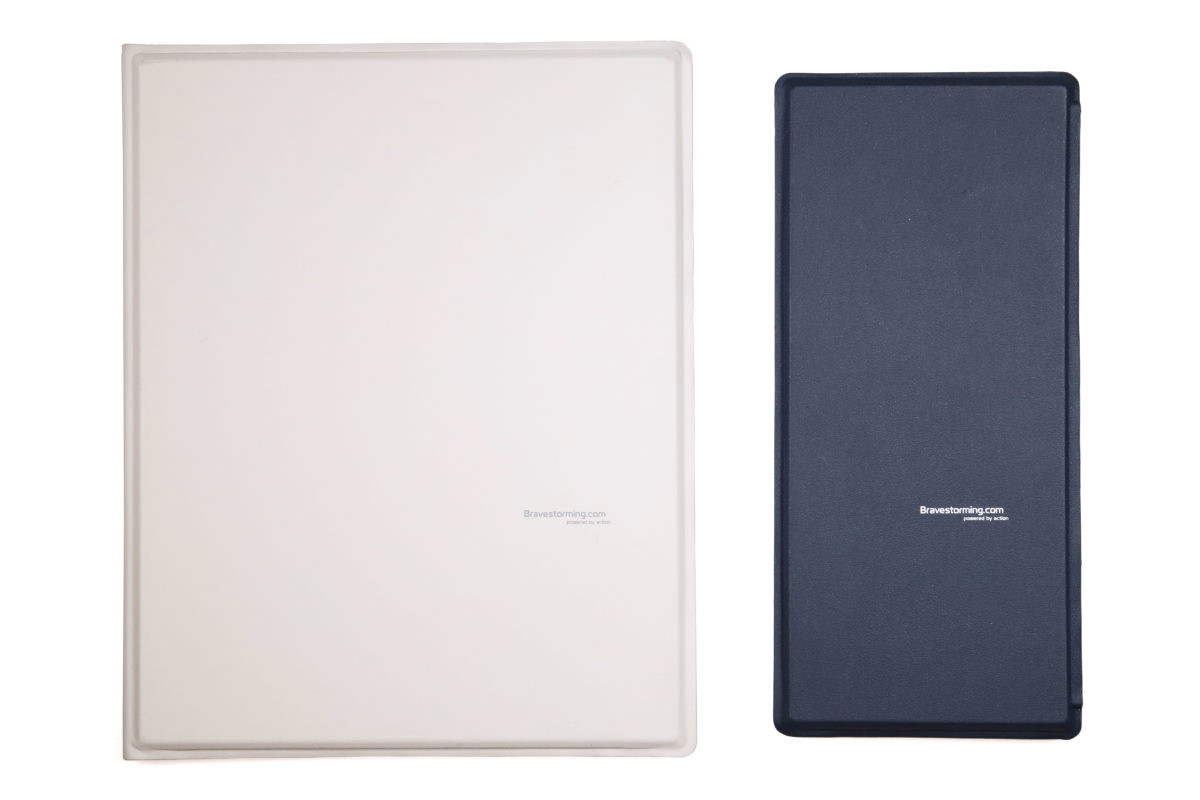 ↑専用ボードとなる「Mover Book」(左)と「Mover Pad」(右)