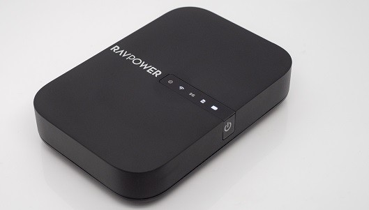 スマホのストレージ不足解消に! RAVPowerの多機能型ワイヤレスカードリーダー「FileHub RP-WD009」