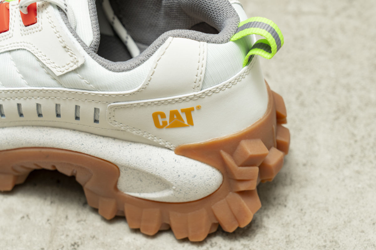 90年代に大ブレイクしたあの“CAT”がスニーカーとなって蘇る！
