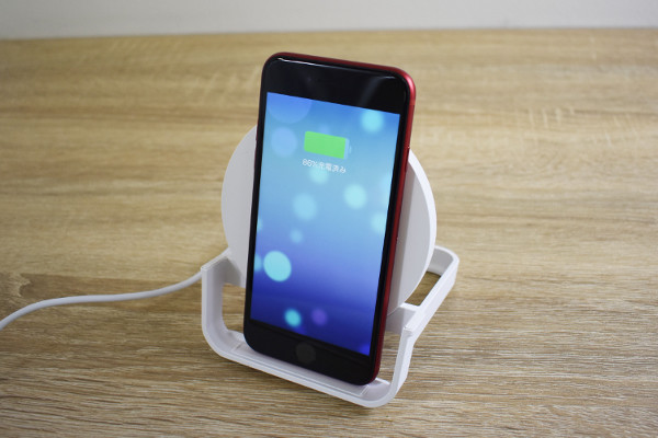 置くだけだから超ラクチン！ 高速充電にも対応した「BOOST↑UP ワイヤレス充電スタンド」レビュー