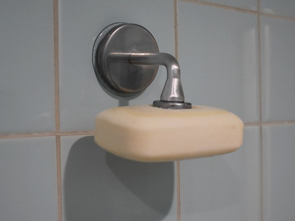 固形石鹸ユーザー必見！「坂上＆指原のつぶれない店」で菜々緒がおススメした「MAGNETIC SOAP HOLDER」レビュー