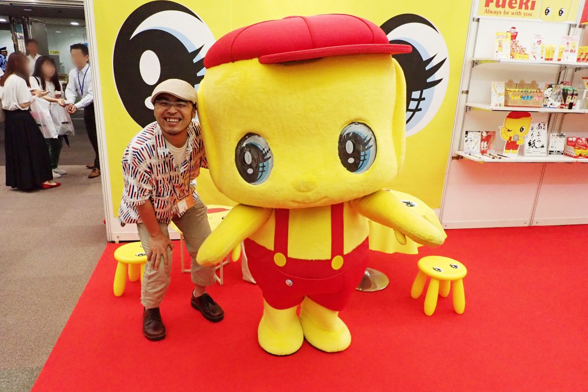 ↑そりゃ、おじさんも写真撮るよね!