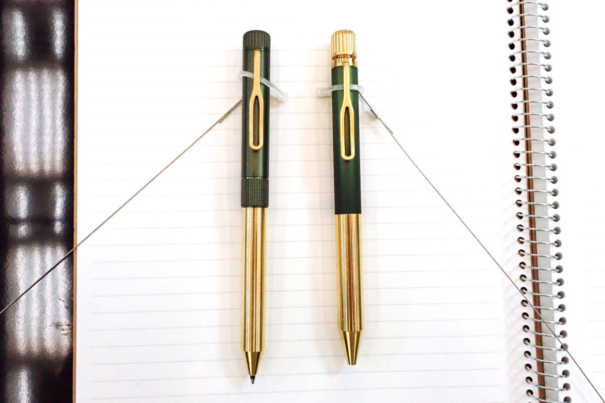 ↑新製品004(左)と001(右)。並べてみるとやはり、全体的な雰囲気は近い