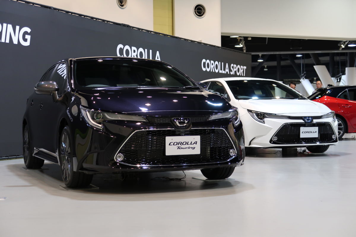 でちゃったね、トヨタ新型「カローラ」「カローラ ツーリング」。スタイリッシュ、ワイドなデザインに驚き！