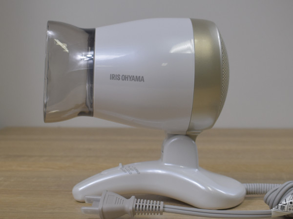 ドライヤーを持つ時代は終わった！ 「ヒルナンデス！」で紹介された「ハンズフリードライヤー HDR-S1」レビュー