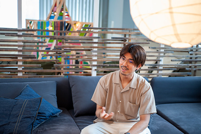 インテリア系情報サイト「ROOMIE」編集長に聞く、自分らしい部屋の作り方