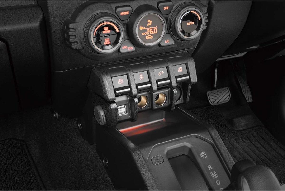 まるで純正パーツかのよう!?「ジムニー」の使い勝手をグッと上げてくれる専用デザインアクセサリー