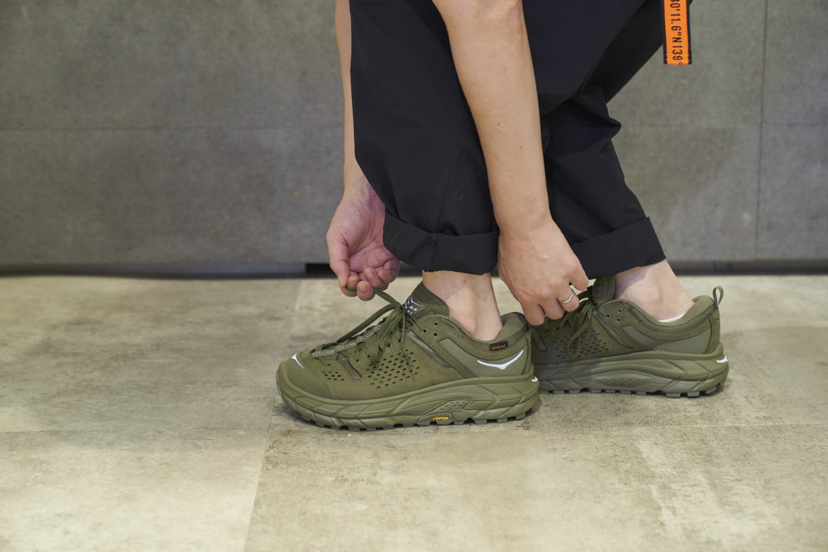 ランニング＆トレッキングのハイブリッドモデル「HOKA ONE ONE」の「TOR ULTRA」に待望のローカットが投入！